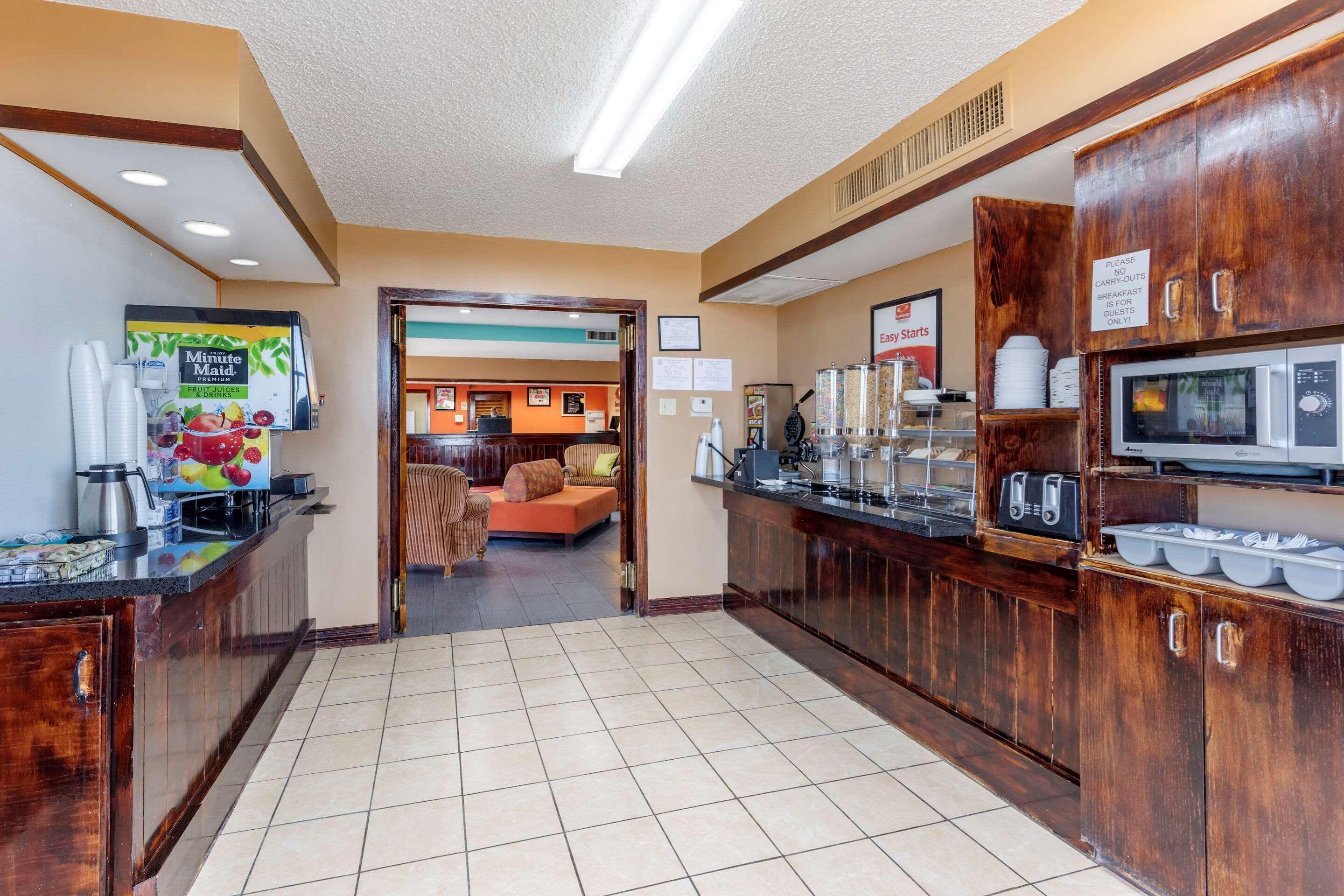Econo Lodge Wichita Falls Downtown Екстер'єр фото