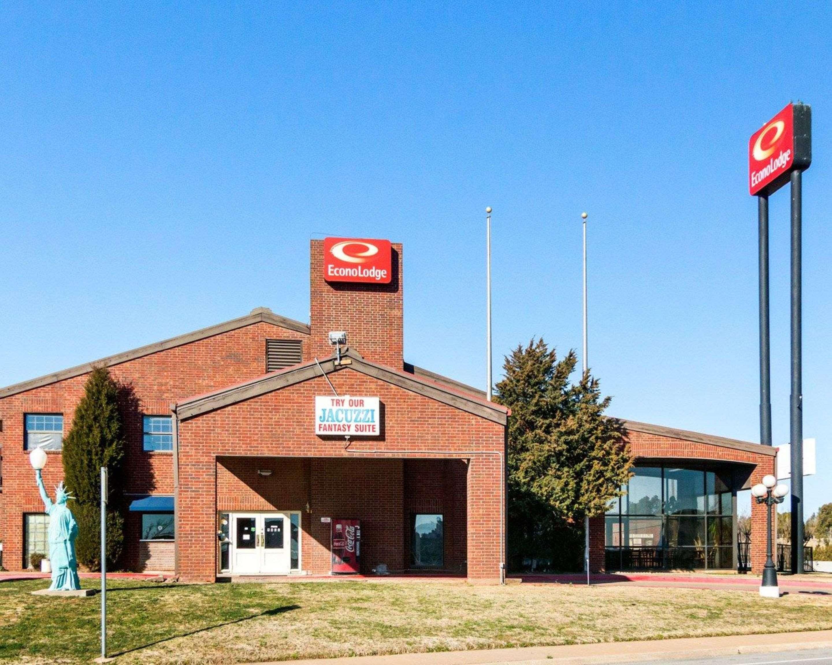 Econo Lodge Wichita Falls Downtown Екстер'єр фото