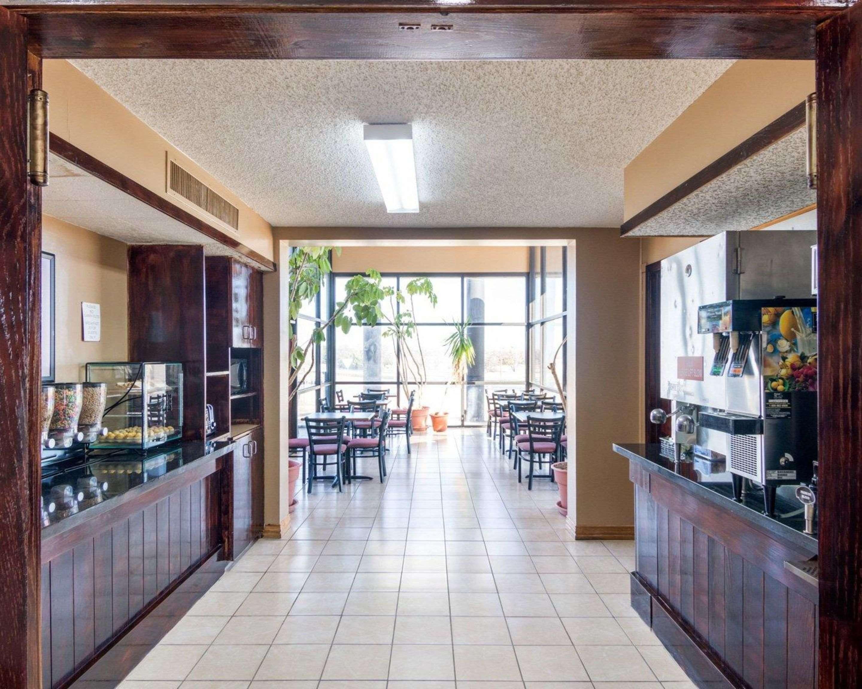 Econo Lodge Wichita Falls Downtown Екстер'єр фото