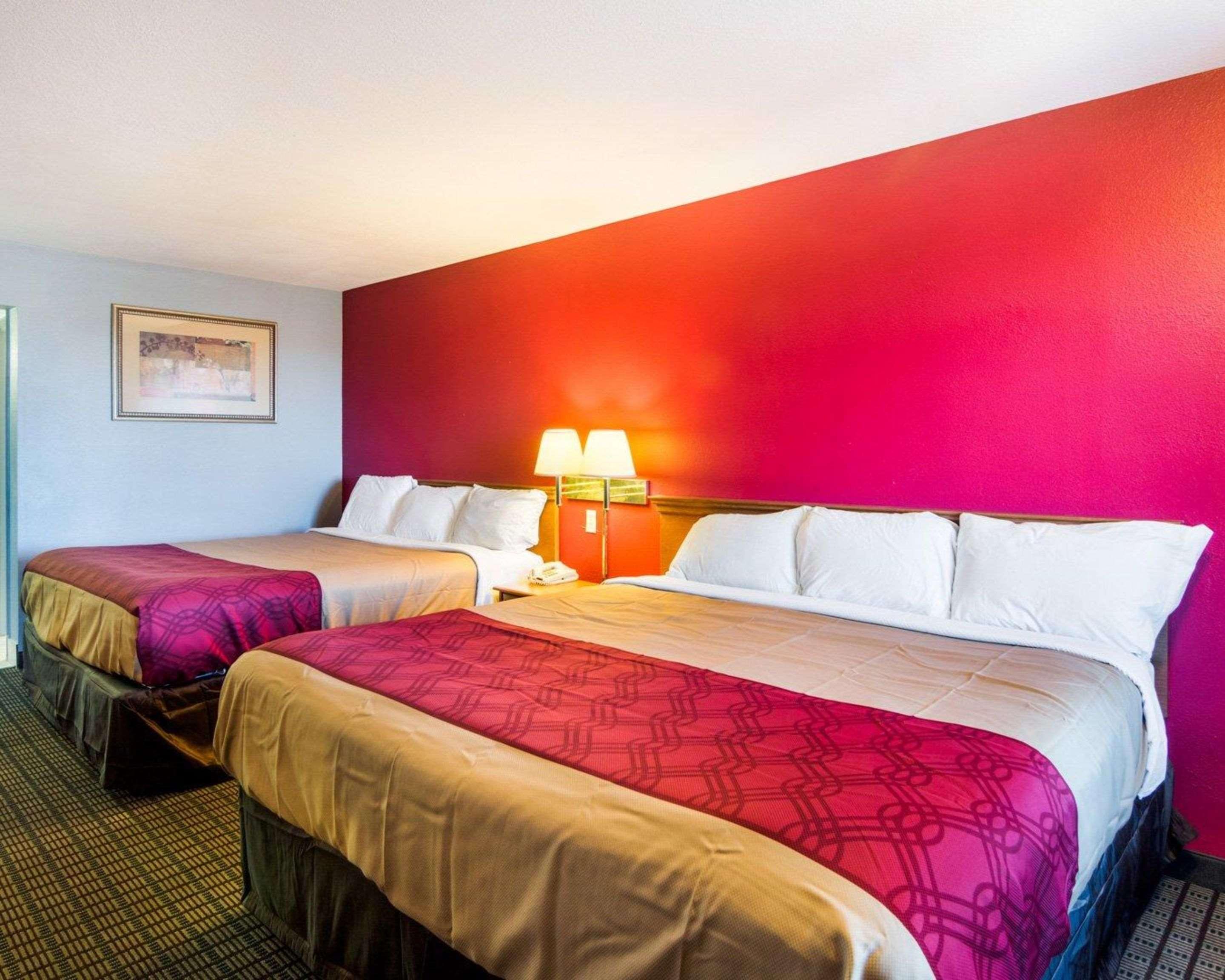 Econo Lodge Wichita Falls Downtown Екстер'єр фото