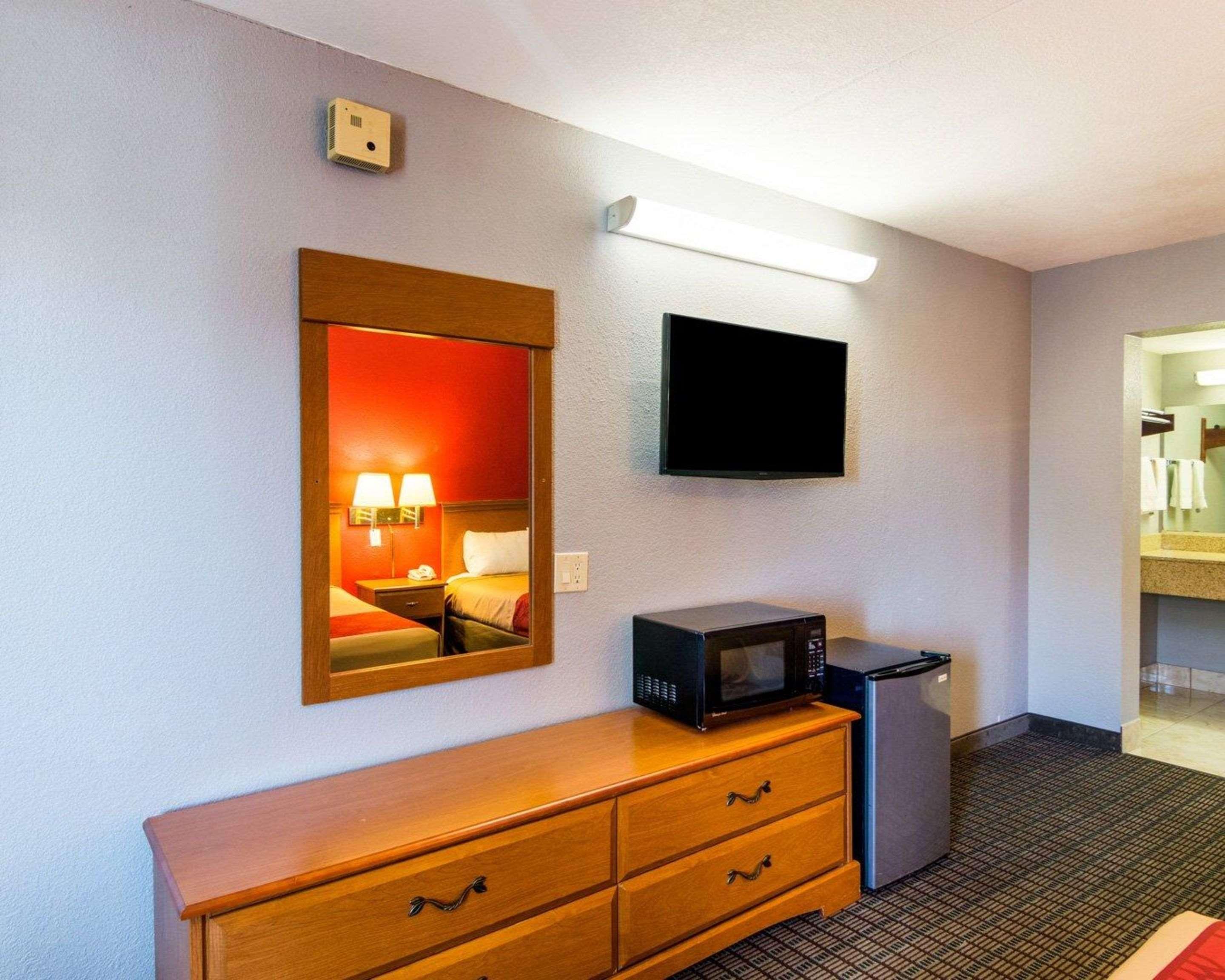 Econo Lodge Wichita Falls Downtown Екстер'єр фото