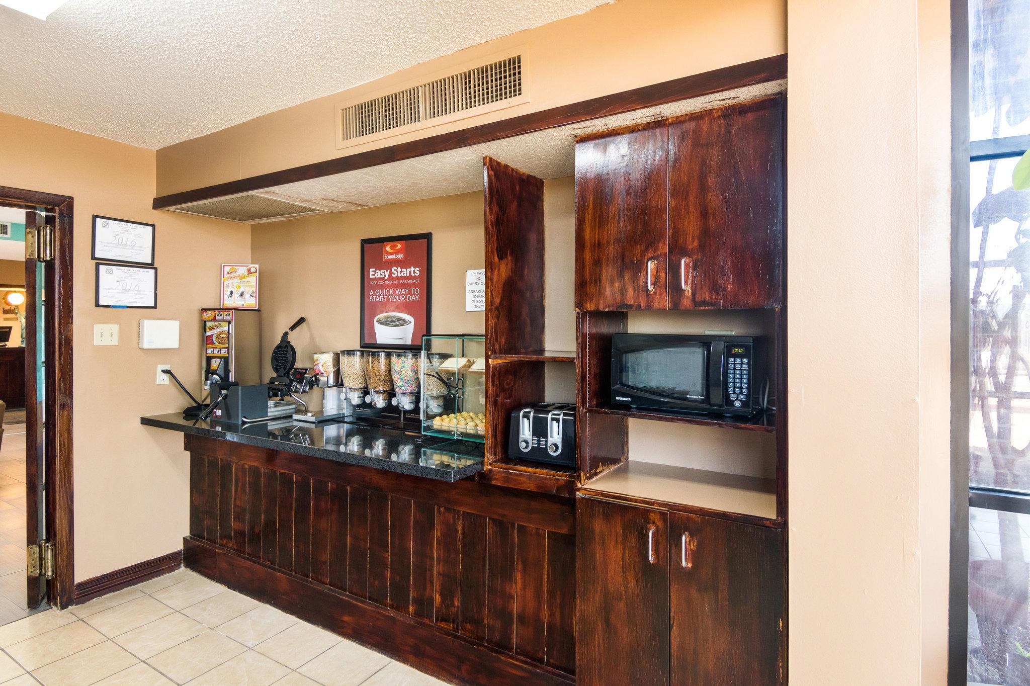 Econo Lodge Wichita Falls Downtown Екстер'єр фото