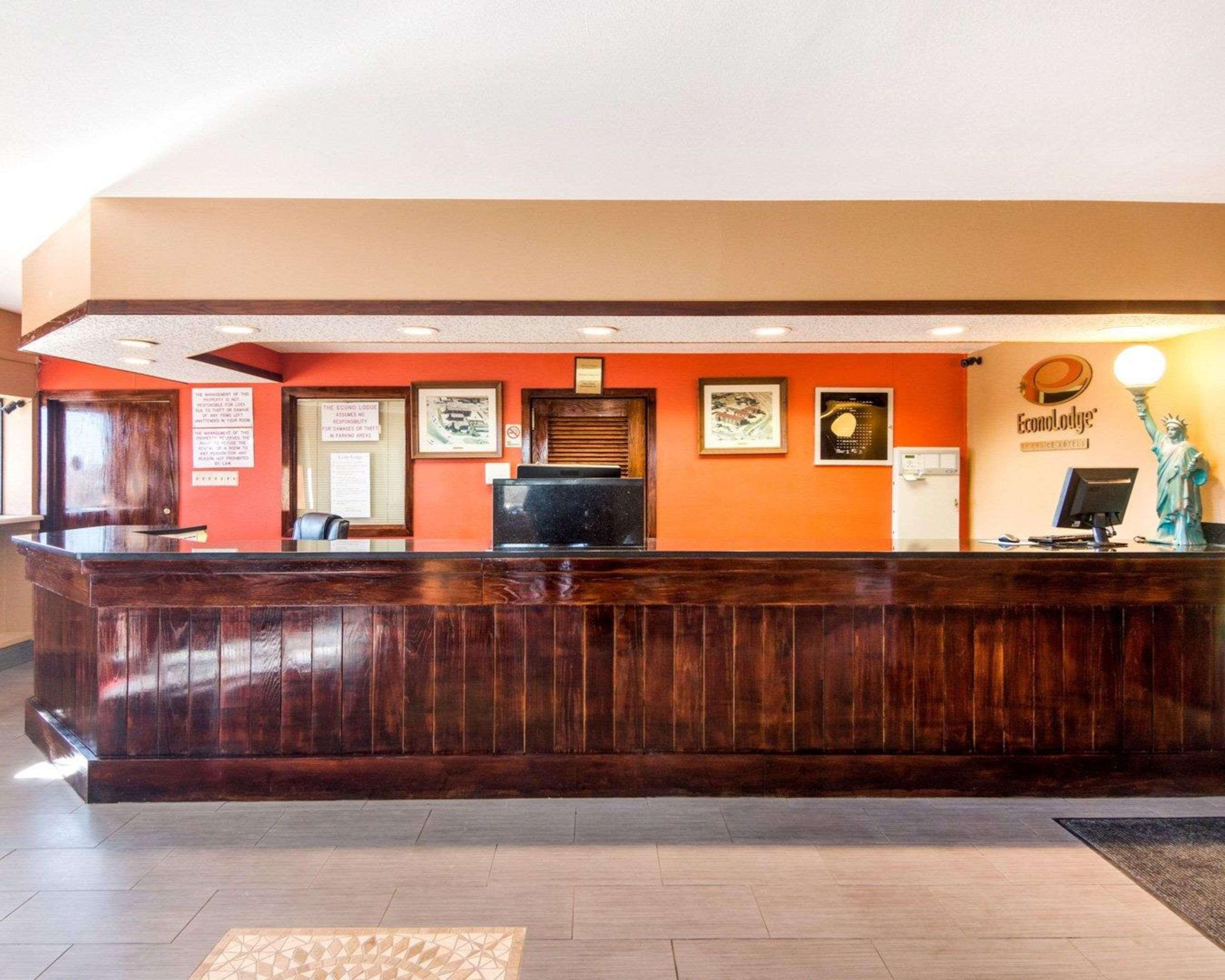 Econo Lodge Wichita Falls Downtown Екстер'єр фото