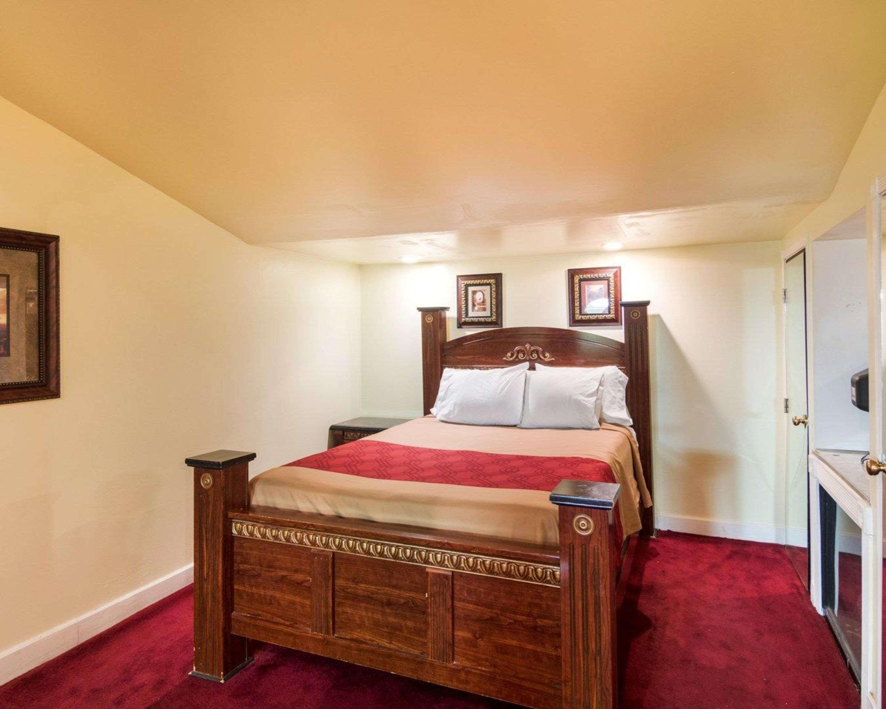 Econo Lodge Wichita Falls Downtown Екстер'єр фото