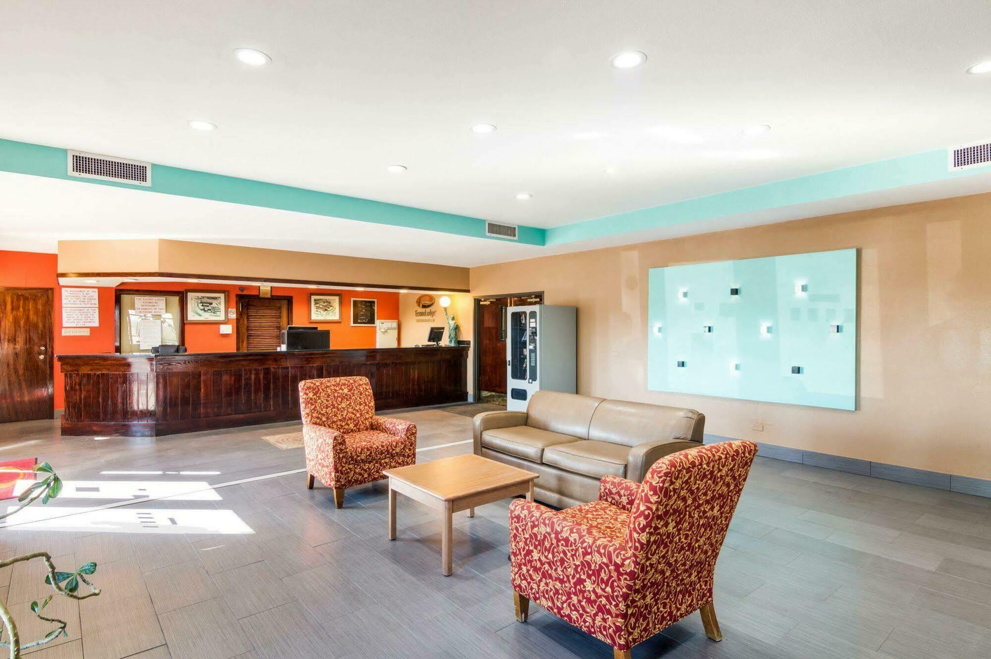 Econo Lodge Wichita Falls Downtown Екстер'єр фото
