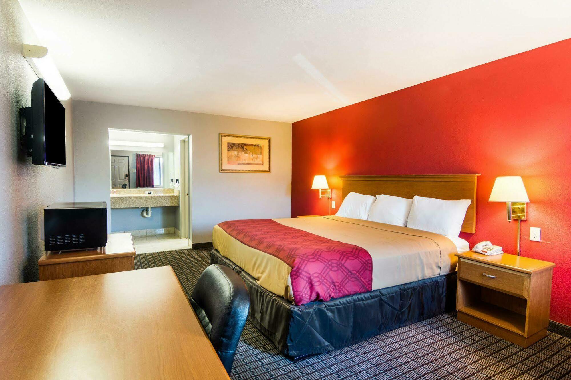 Econo Lodge Wichita Falls Downtown Екстер'єр фото